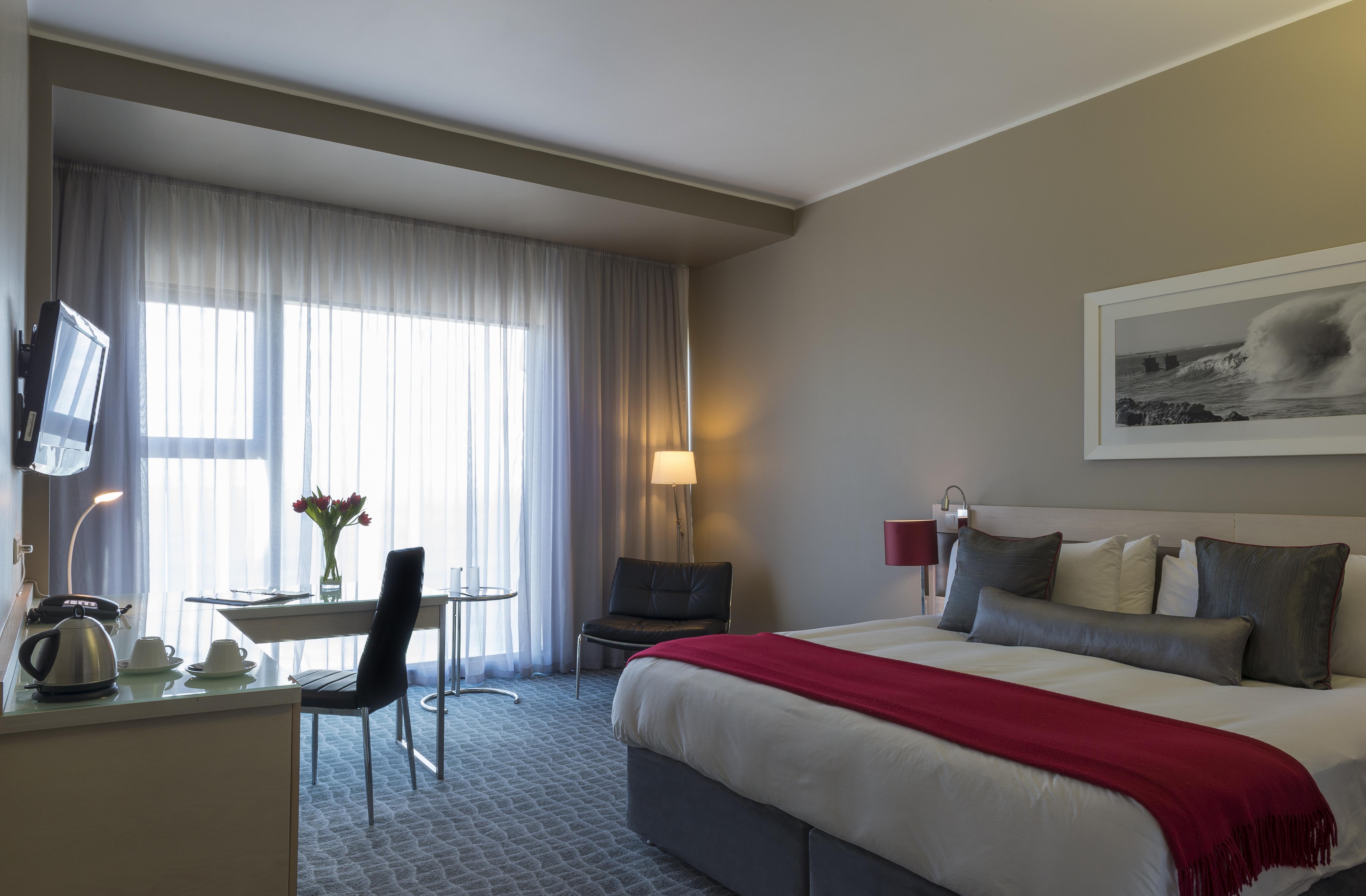 Radisson Blu Hotel, Порт Елизабет Екстериор снимка A room at the hotel