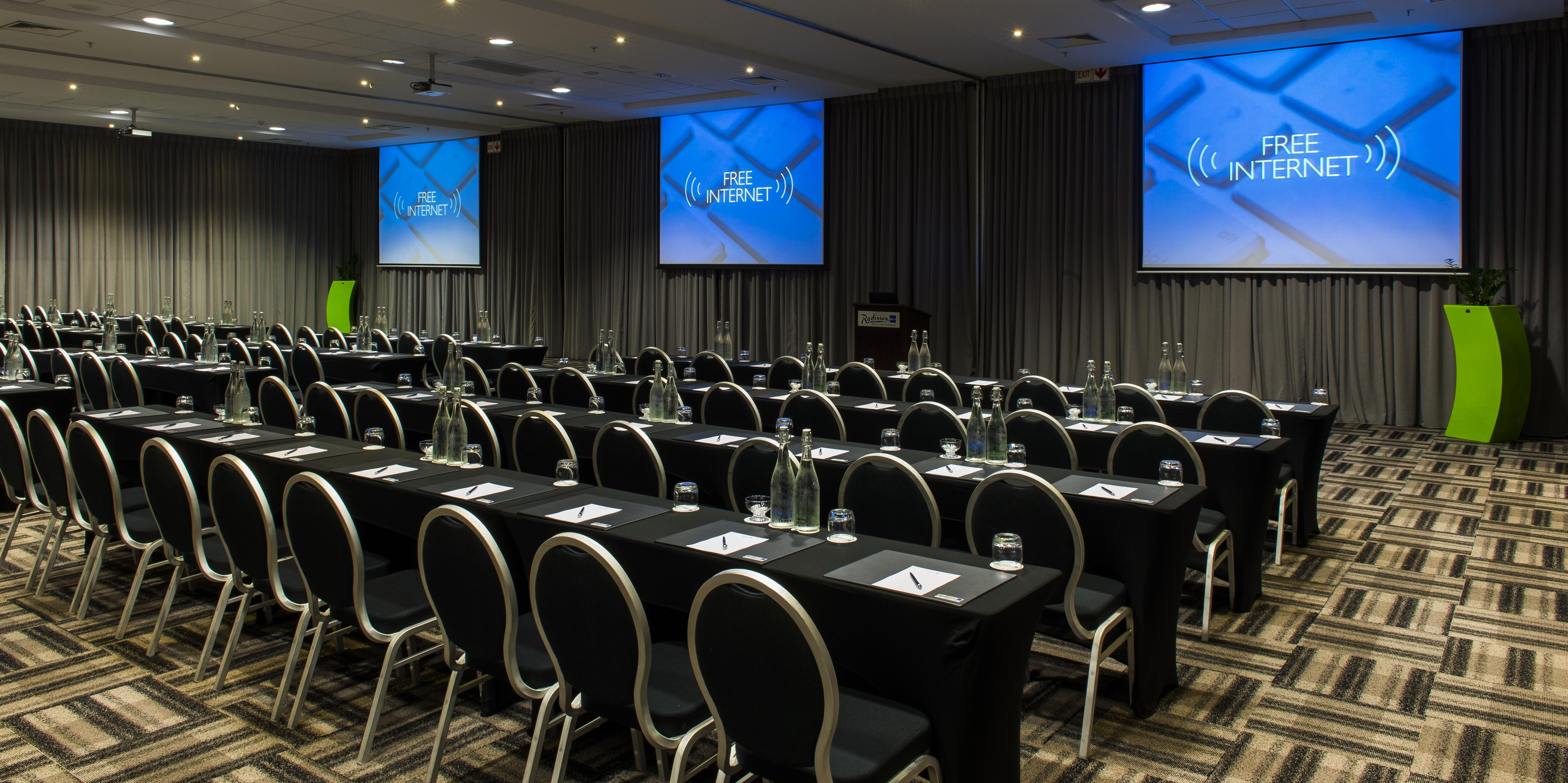Radisson Blu Hotel, Порт Елизабет Екстериор снимка The International AIDS Conference 2014