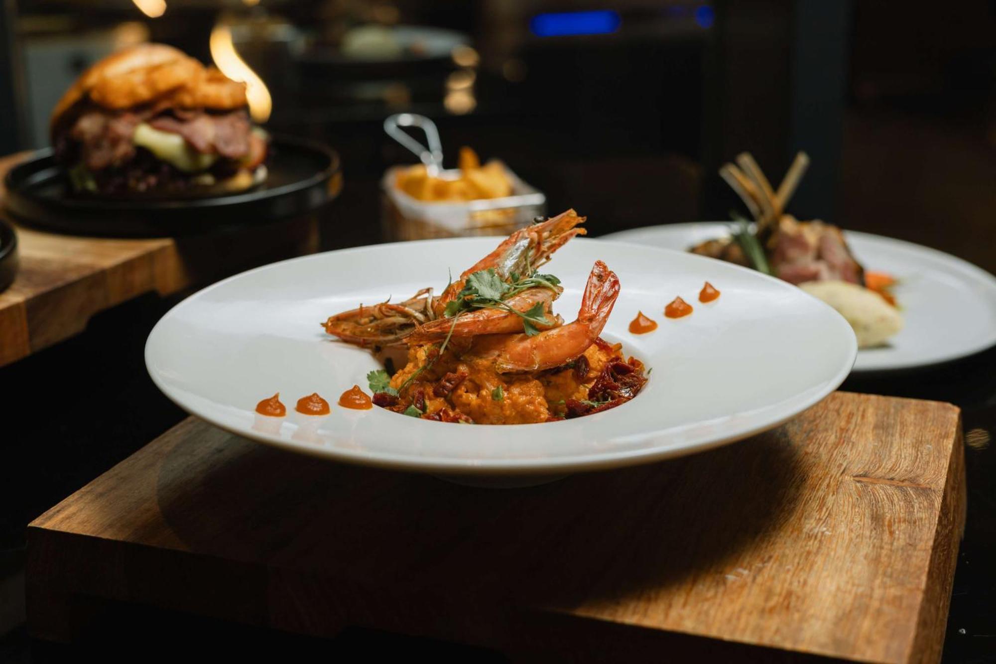 Radisson Blu Hotel, Порт Елизабет Екстериор снимка A prawn dish at the restaurant
