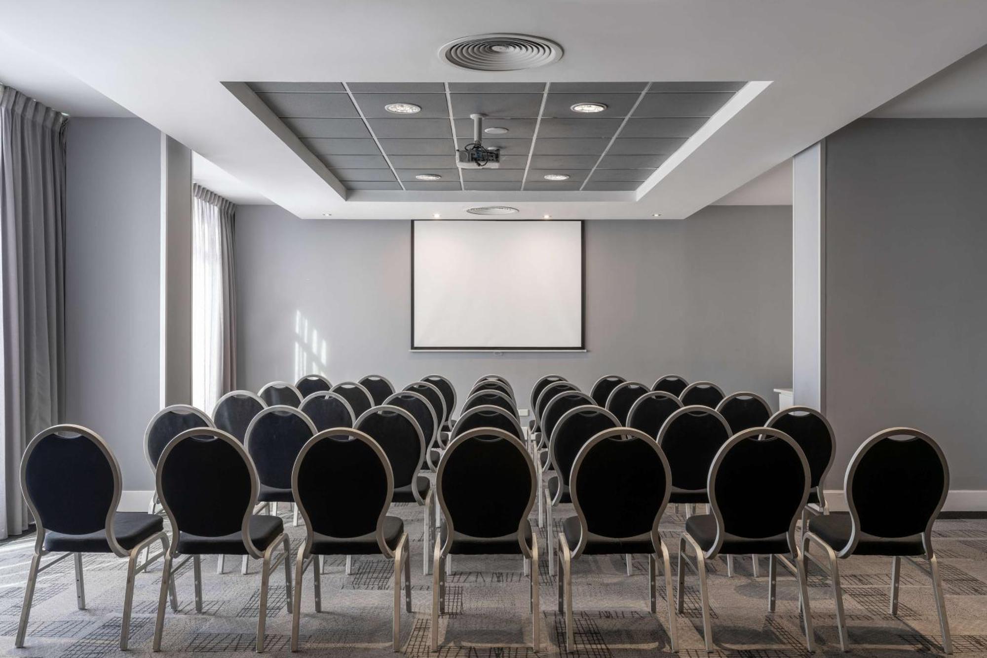 Radisson Blu Hotel, Порт Елизабет Екстериор снимка Meeting room