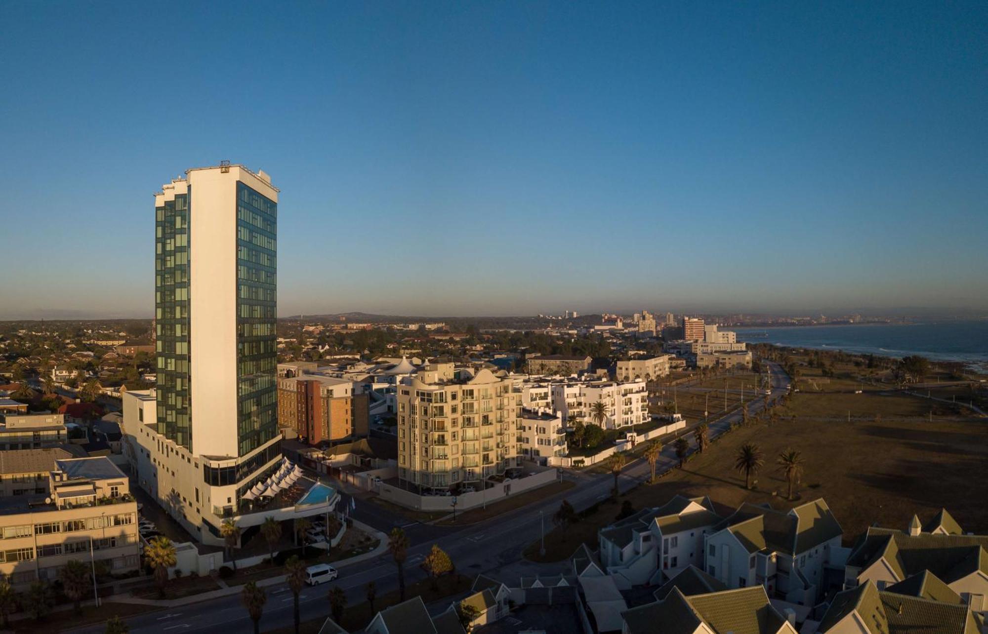Radisson Blu Hotel, Порт Елизабет Екстериор снимка Aerial view of the East Village neighborhood