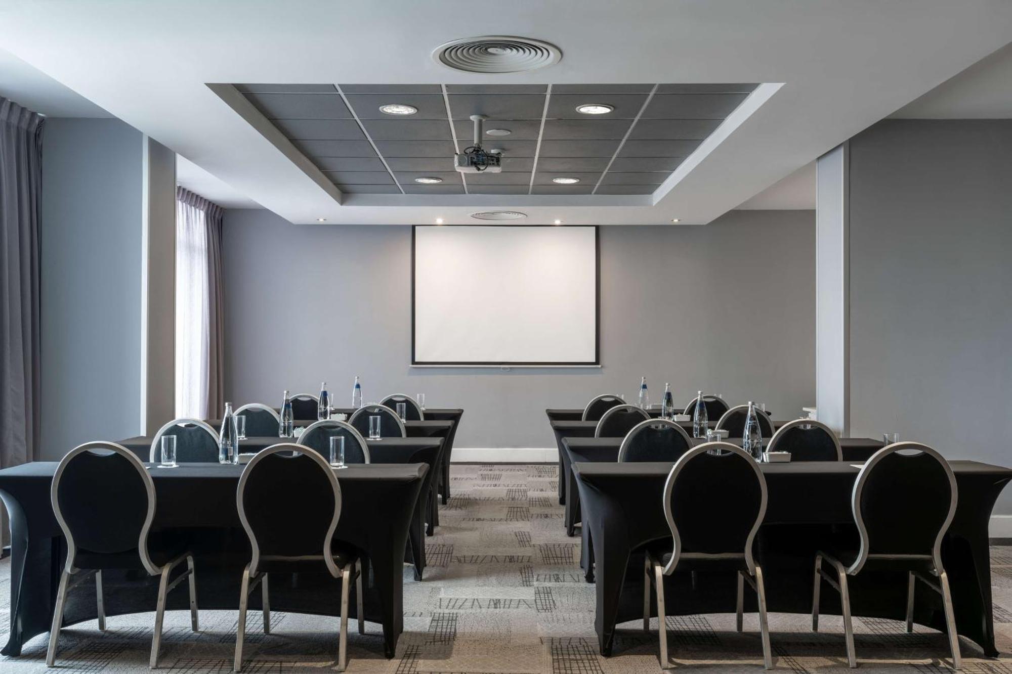 Radisson Blu Hotel, Порт Елизабет Екстериор снимка Meeting room