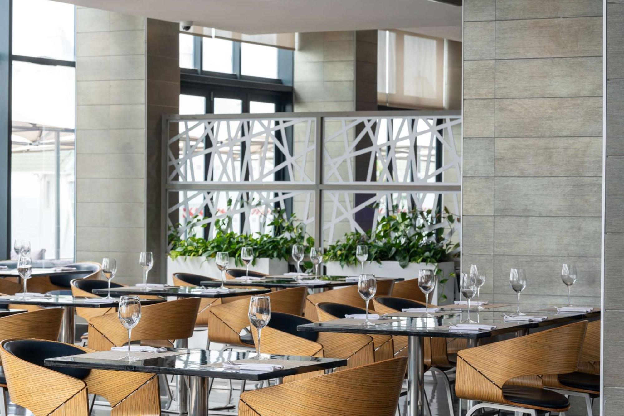 Radisson Blu Hotel, Порт Елизабет Екстериор снимка Restaurant